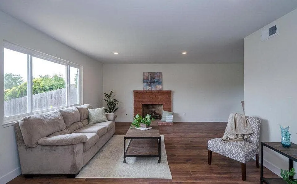 3 bed, 1656 sqft, $3,200 — Photo 4