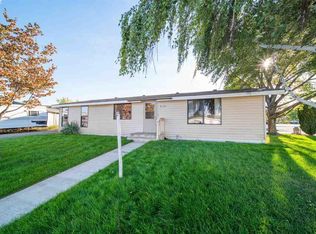 9135 W Yellowstone Ave, Kennewick, WA 99336