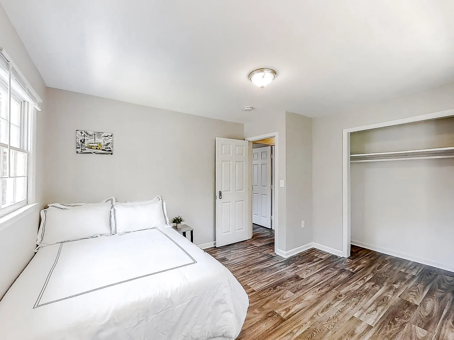4 bed, 4.0 bath, 1700 sqft, $680 — Photo 2