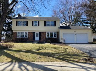 761 Silver Rock Ln, Buffalo Grove, IL