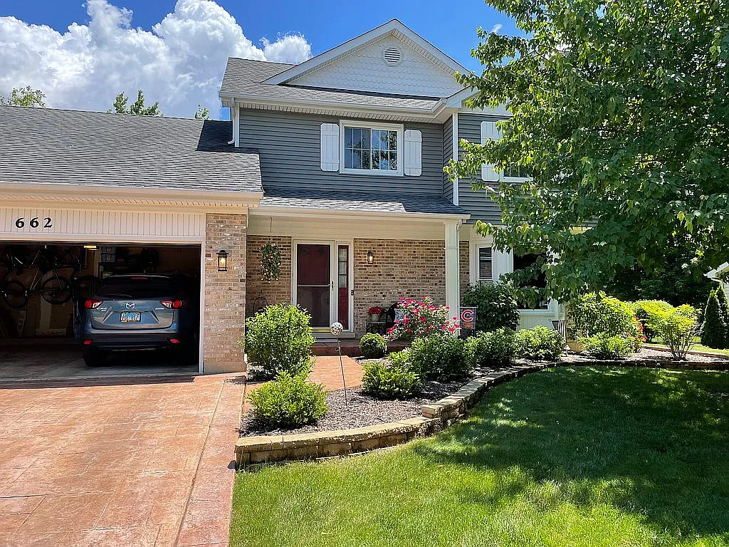 662 David Ln photo 1