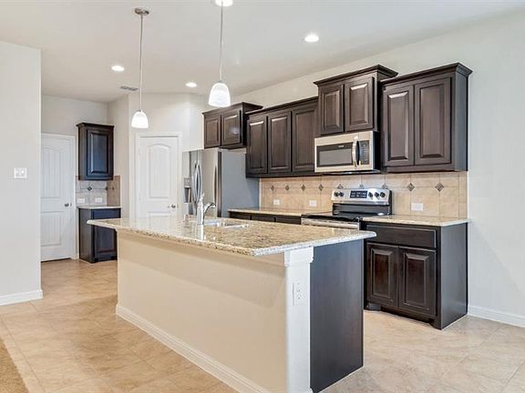 Photos are for illustration purposes only & may vary from home built