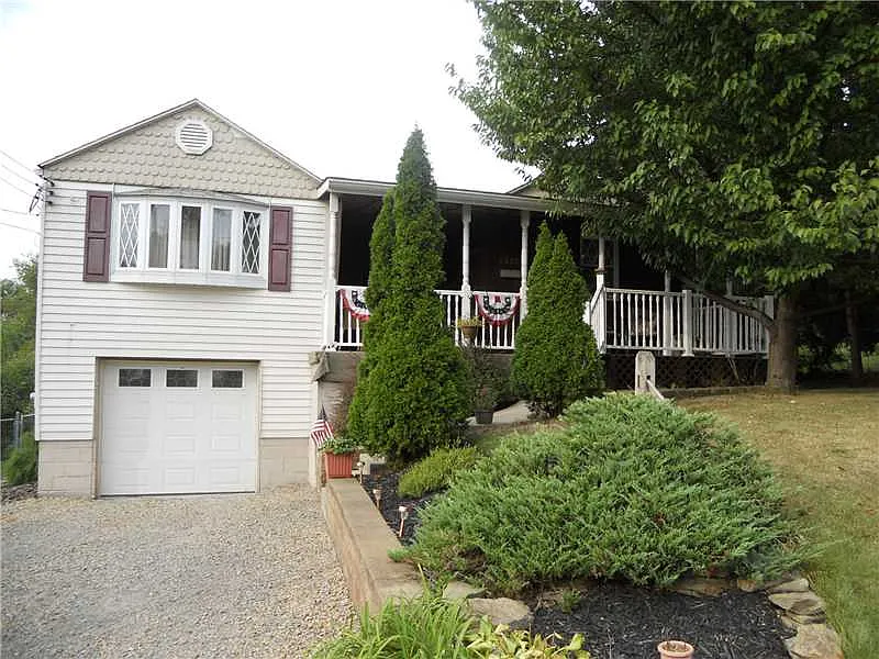 1251 Rinaldi St photo 1