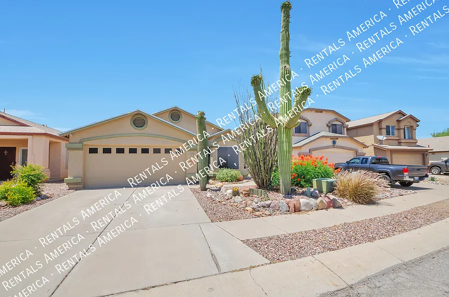 7620 S Trumpet Vine Ave