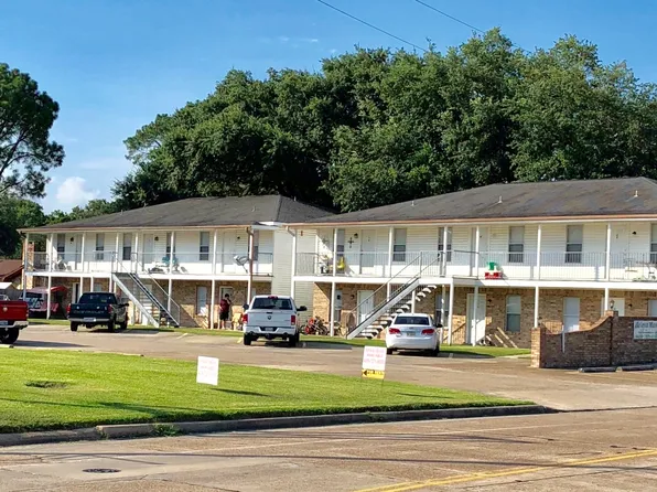 Helena Manor, 1820 Helena Ave, Nederland, TX 77627