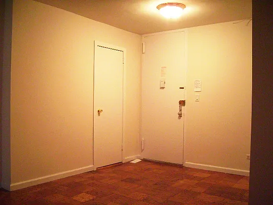 Rented by City Connections Realty | media 29