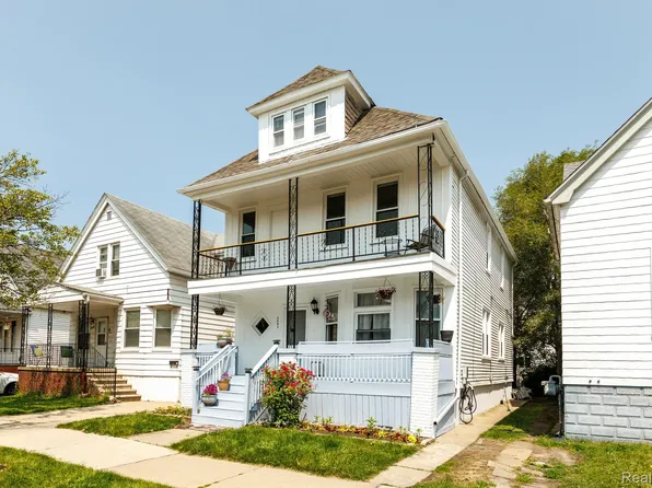 2653 Edwin St, Hamtramck, MI 48212