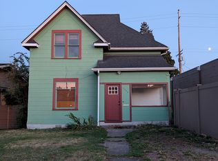 1306 N Garden St, Bellingham, WA 98225