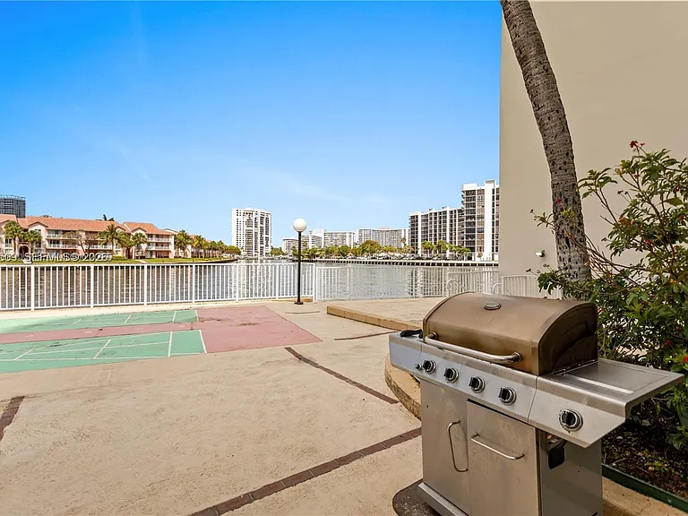 3800 S Ocean Dr #508 — Photo 30