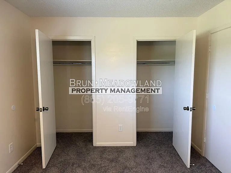 1811 Meadowland Ln #C — Photo 16