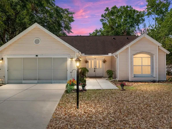 712 Harper Pl, Lady Lake, FL 32159