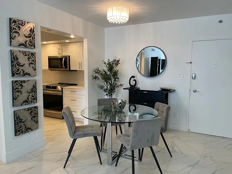 5600 Collins Ave #6D — Photo 6