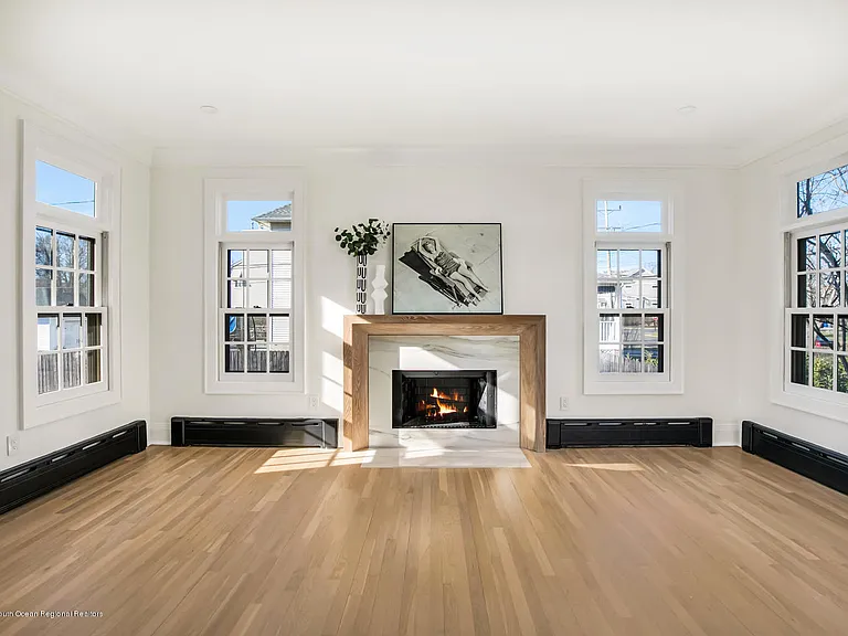 23 Lincoln Ave — Photo 4