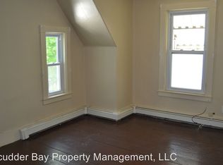 5 Parkin Ave #1, Taunton, MA 02780