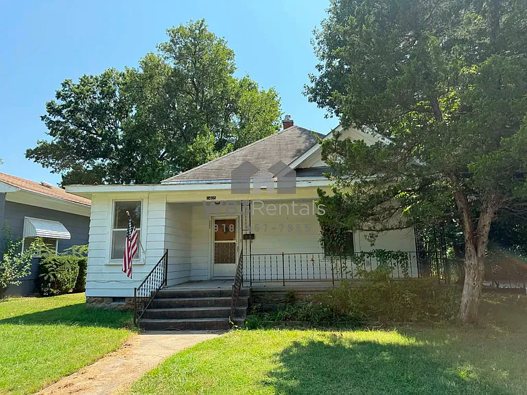 1405 Baltimore Ave — Photo 1