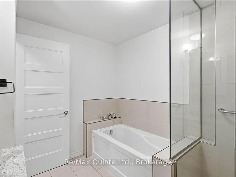 199 Front St #2 — Photo 12