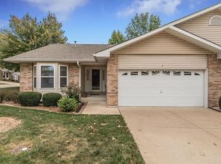 2 Faulkner Dr, Saint Charles, MO 63303