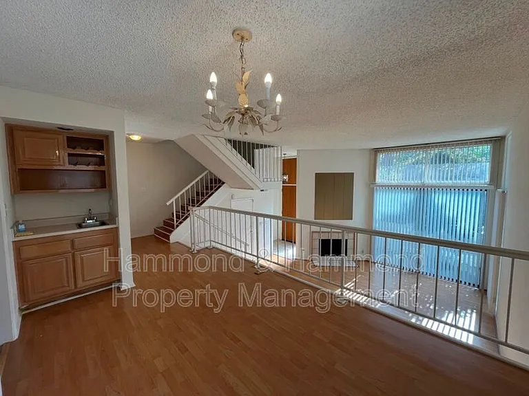 9000 Vanalden Ave #106 — Photo 6