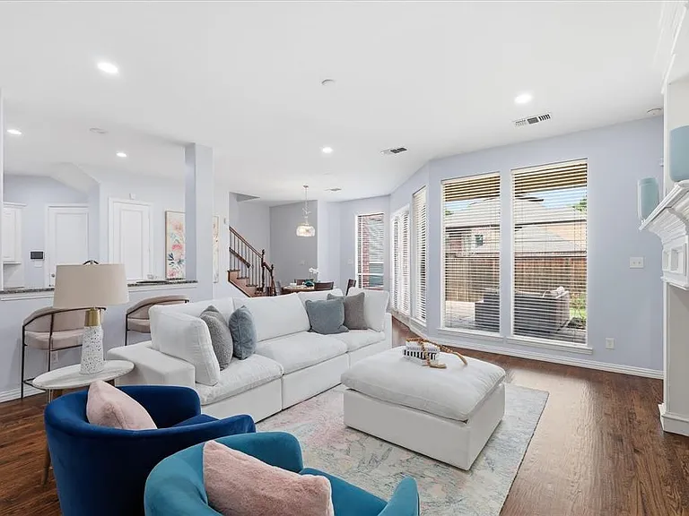 10230 Burnt Mill Ln — Photo 4