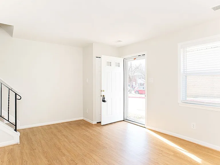 67 Heritage Ct — Photo 7