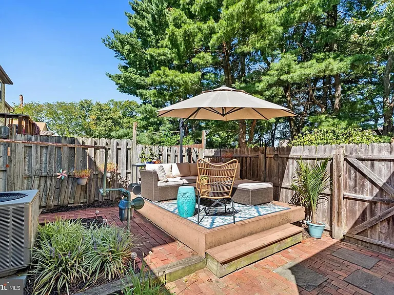 1003 Mulberry Ct — Photo 19
