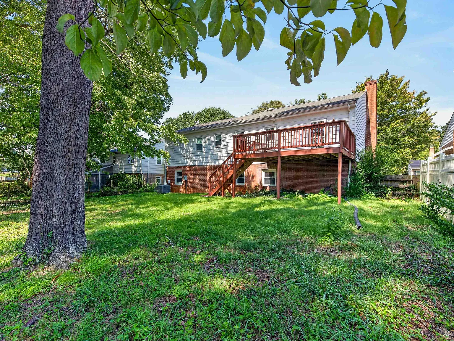 4 bed, 3.0 bath, 2560 sqft, $2,900 — Photo 1