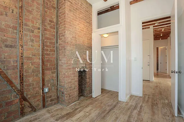 Rented by Zone Corp | media 13