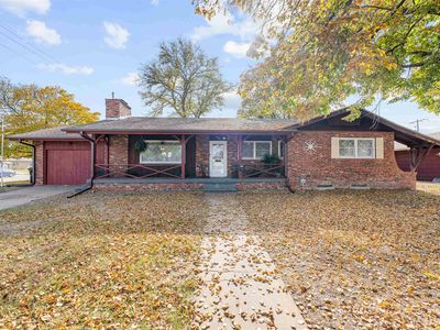 1018 Manor Rd, Salina, KS, 67401