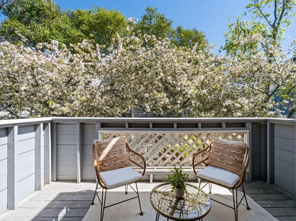 1563 Four Oaks Cir, San Jose, CA 95131