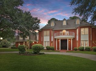 8022 Forest Breeze Ln, Spring, TX 77379