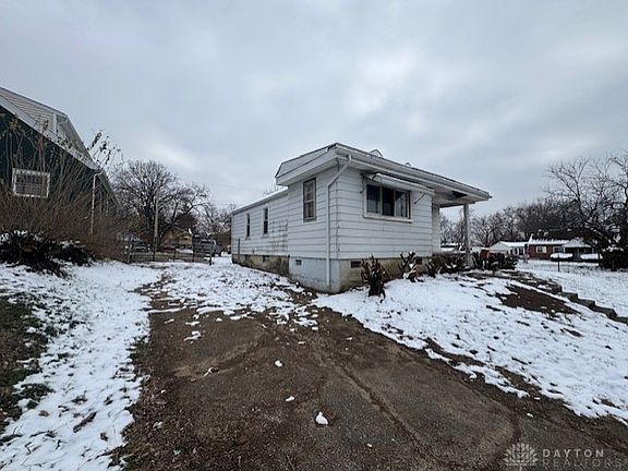 2nd image of 2612 N Gettysburg Ave