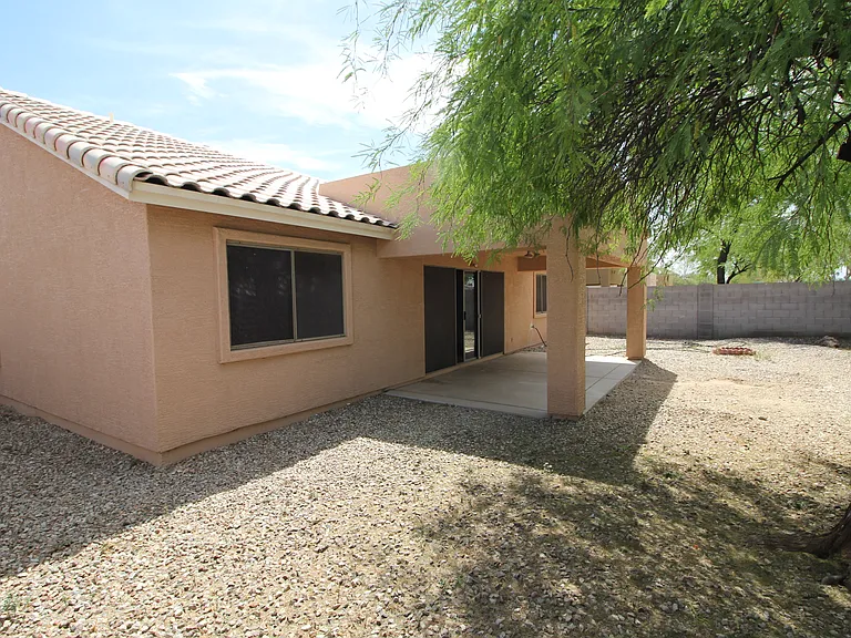7124 N 77th Dr — Photo 24