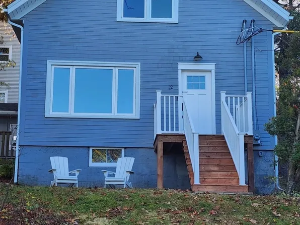 12 Woodbury Dr #12, Halifax, NS B3M 1Z5