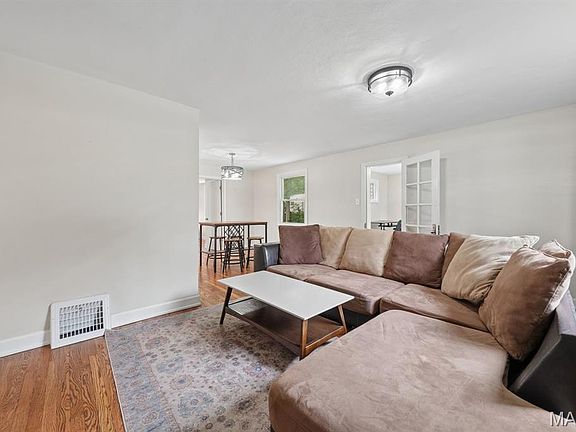 4th image of 1008 Etherton Dr