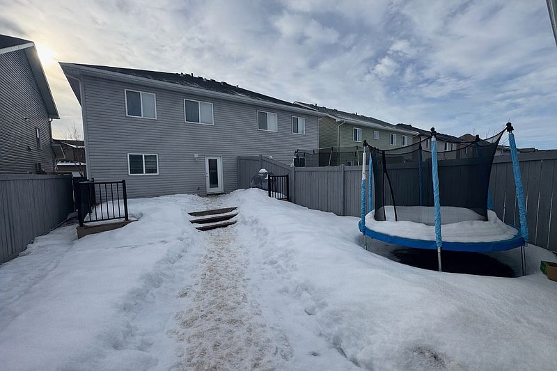 Fort Saskatchewan House for rent - 3 Bedrooms — photo 21