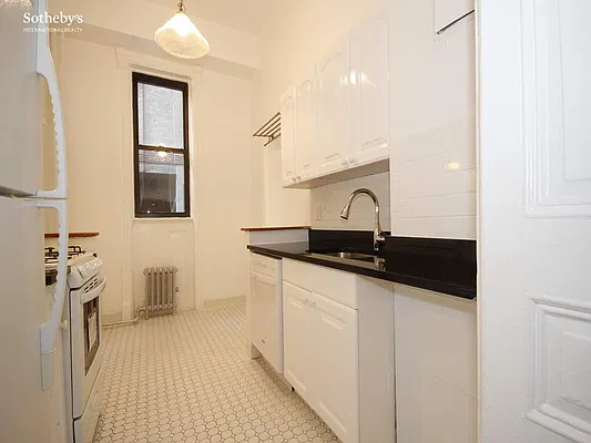 Rented by Sotheby's International Realty | media 9