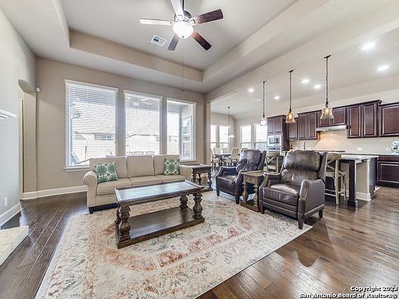 3rd image of 260 Woods Of Boerne Blvd
