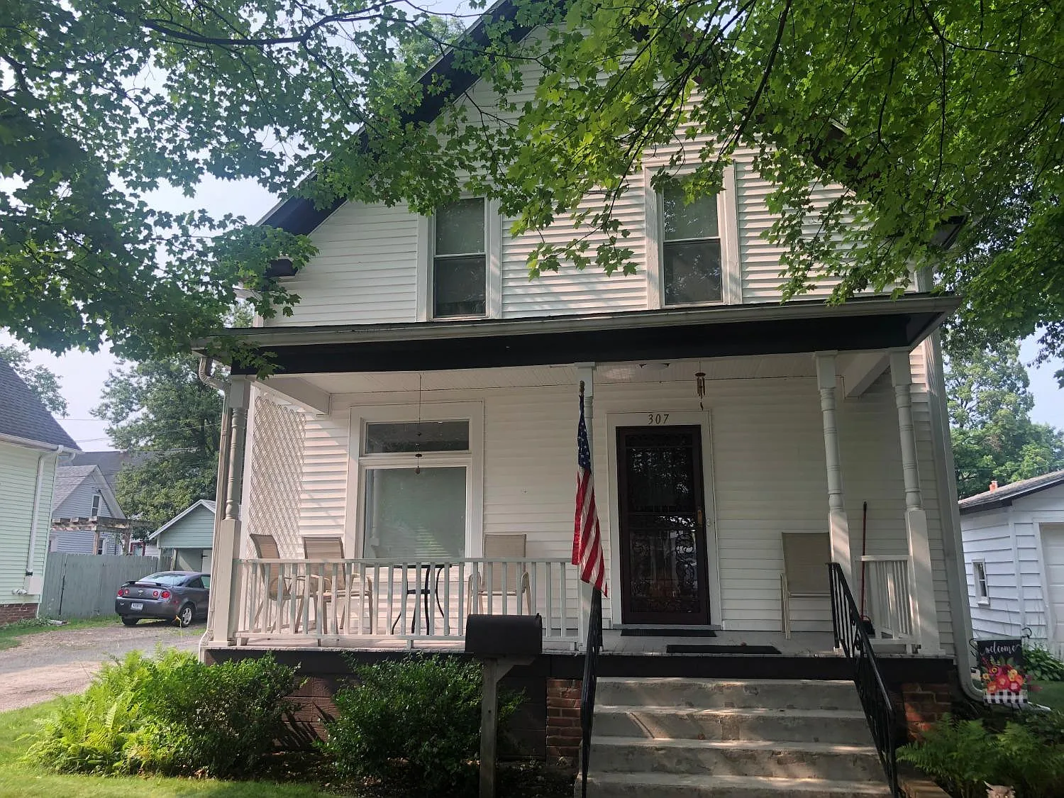 307 Niles St photo 1