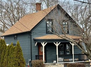 571 Winter St, Woonsocket, RI 02895