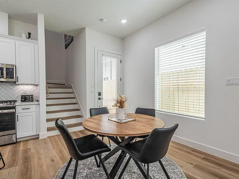 3505 Ennis St — Photo 7