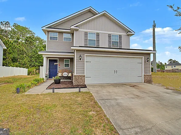 1201 Cypress Fall Cir, Hinesville, GA 31313
