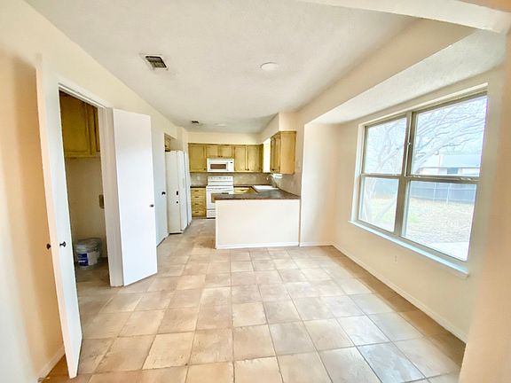 3rd image of 4217 Ticino Valley Dr