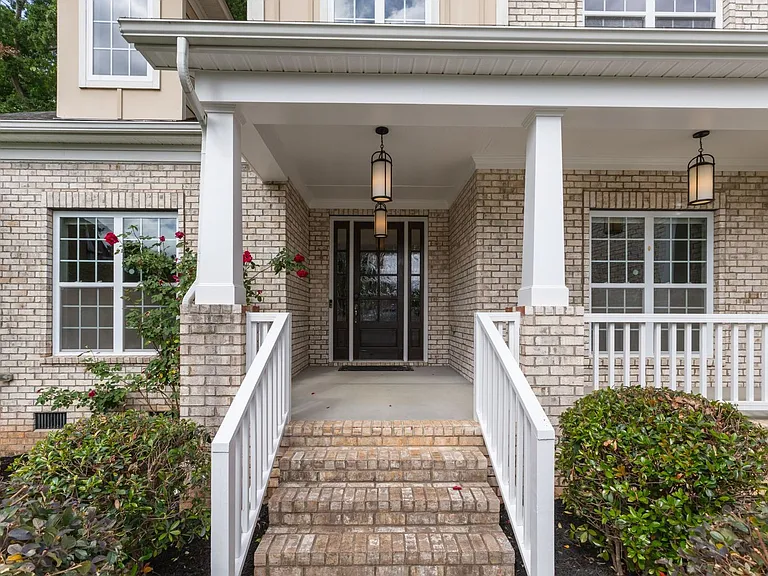202 Tallow Tree Ct — Photo 3
