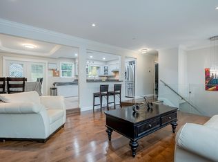 1901 Iris Pl, Surrey, BC V4A5E4