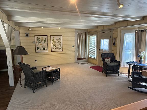 4th image of 3832 Middlebrook Rd #2