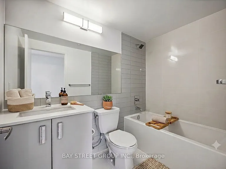 30 Gibbs Rd #Townhouse 101 — Photo 22
