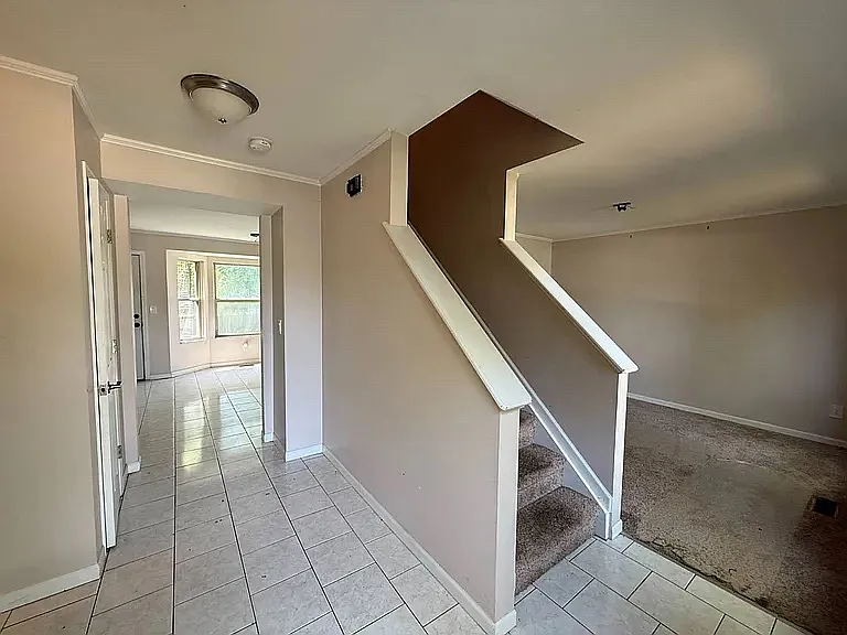 6675 Winbarr Way — Photo 10