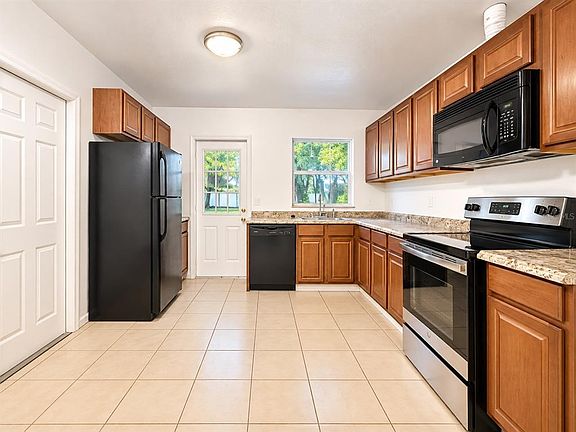 5th image of 1824 Howell Branch Rd