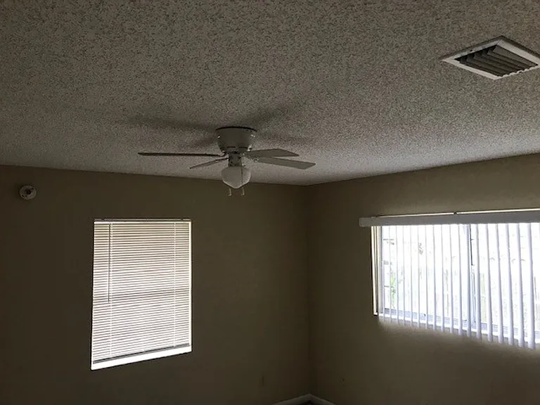 5408 Mariner Blvd — Photo 13