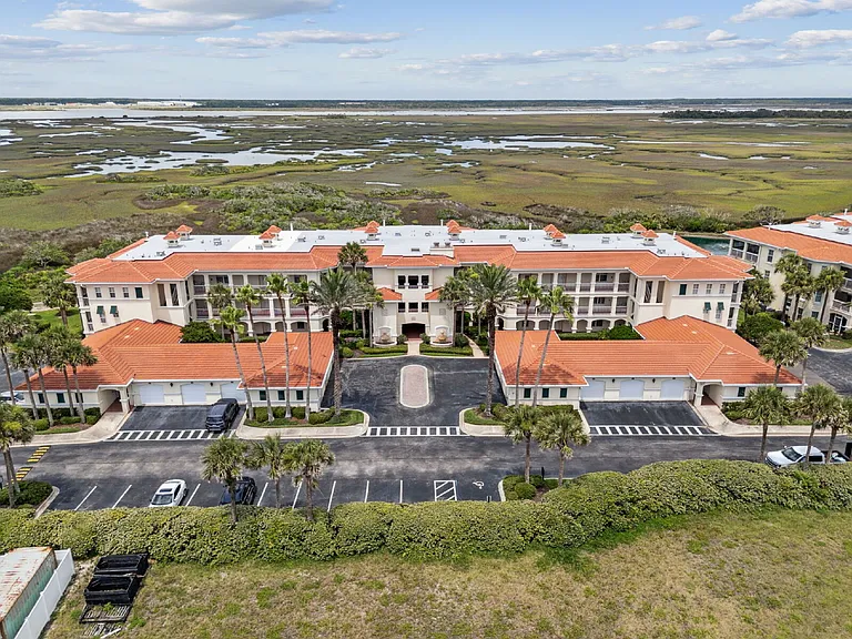 425 N Ocean Grande Dr #102 — Photo 41